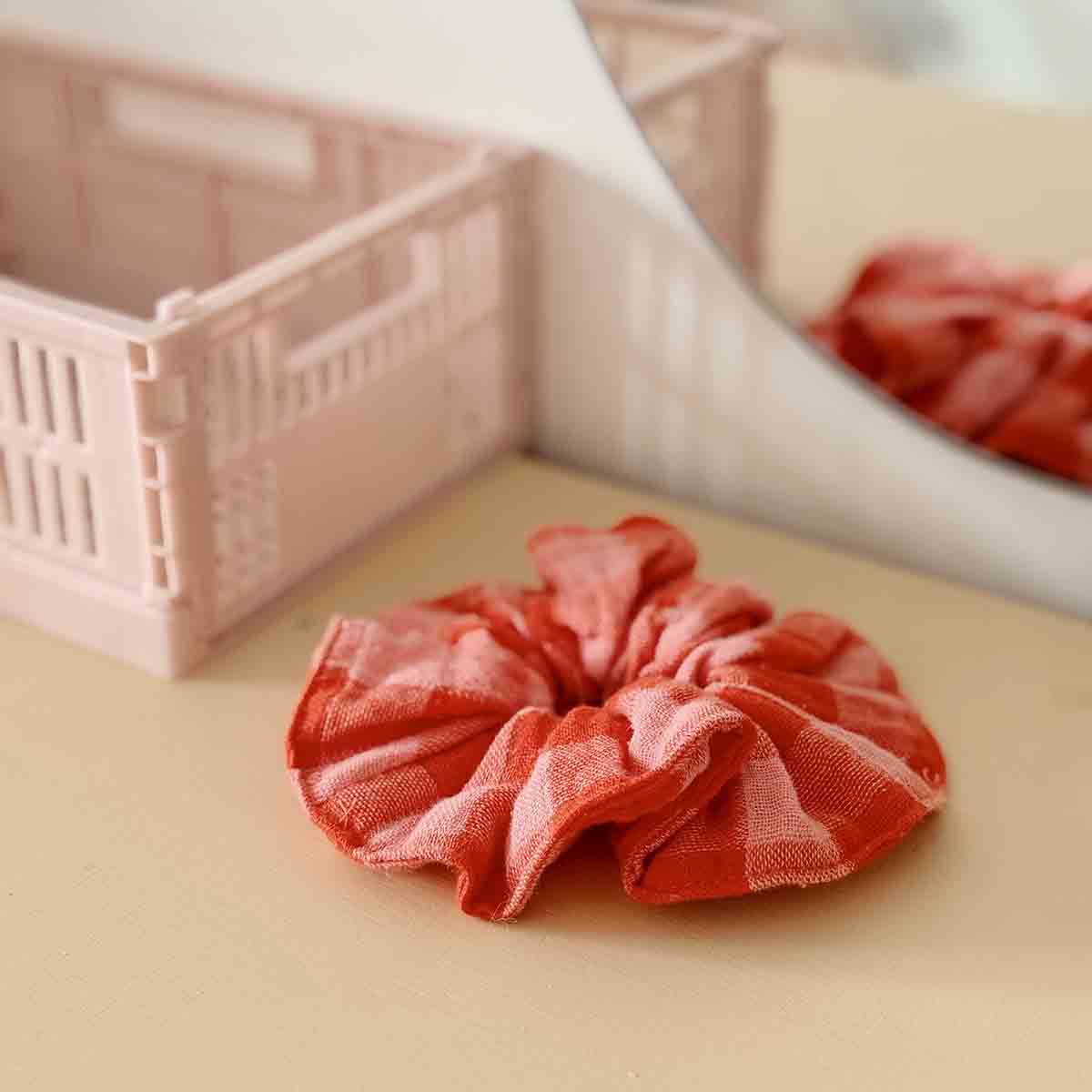Scrunchie - Gingham Check Pink / Red