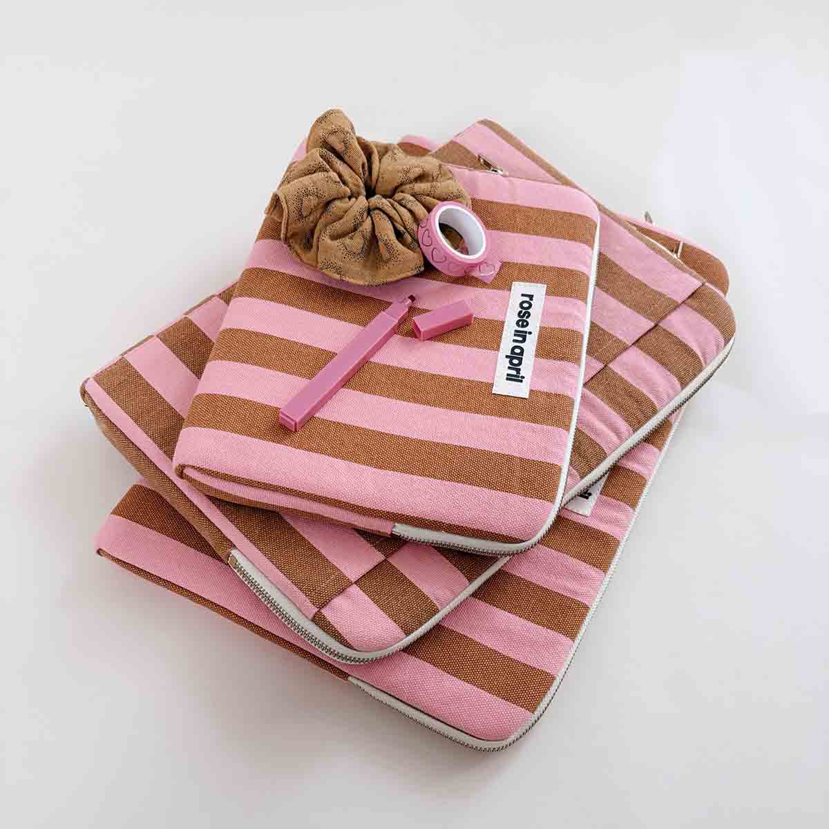 iPad sleeve - Anouk Strawberry / Caramel Stripes