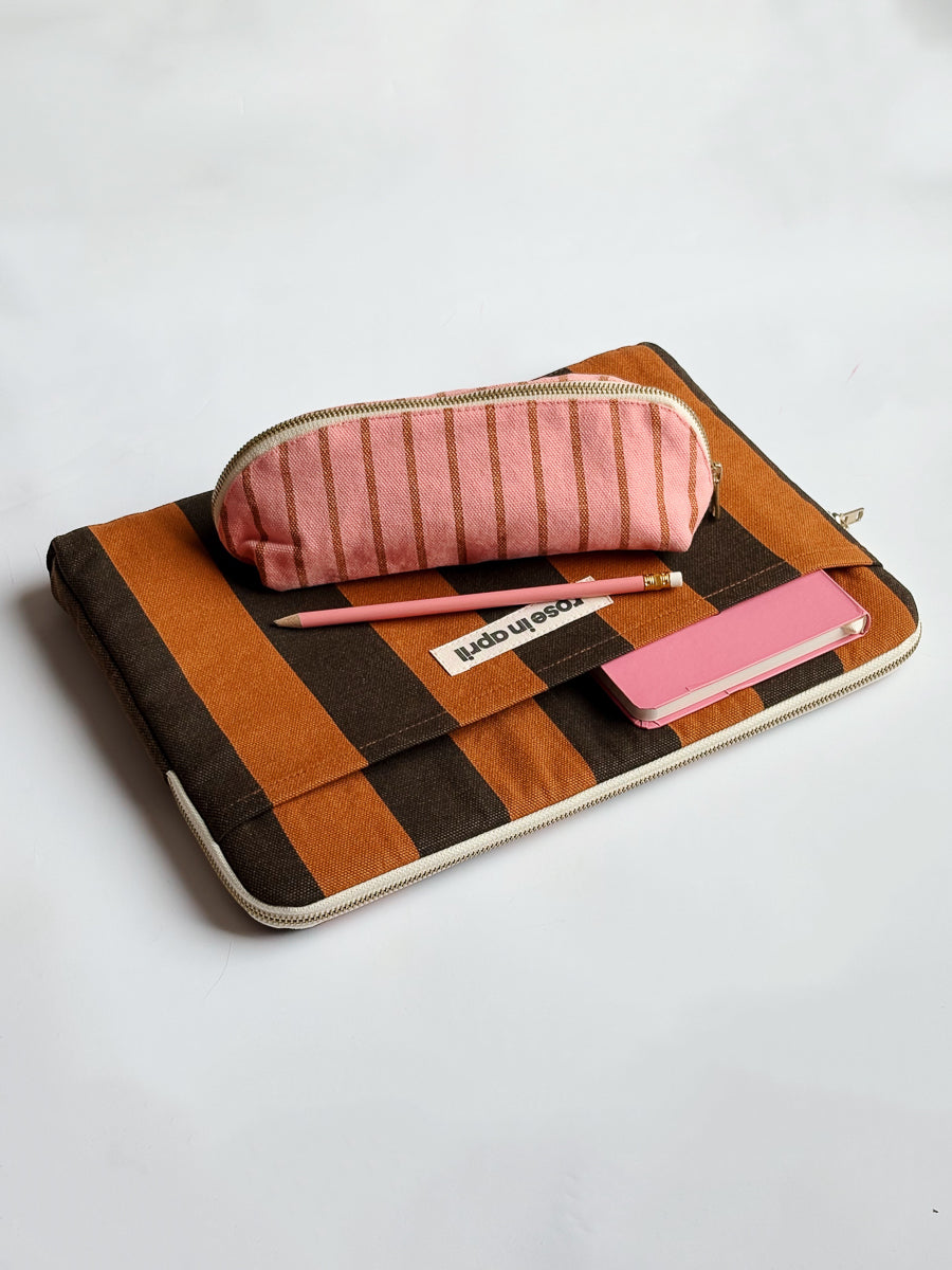 Pencil case - Gaston Tennis stripes Pecan / Strawberry