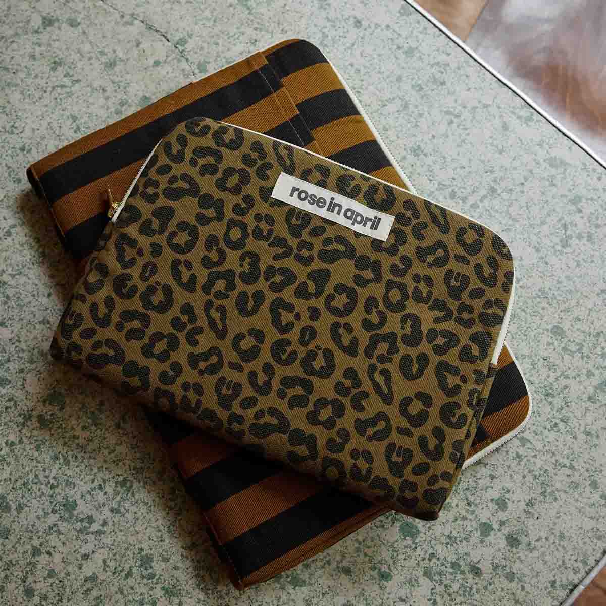 Housse d'iPad - Anouk Graou Olive