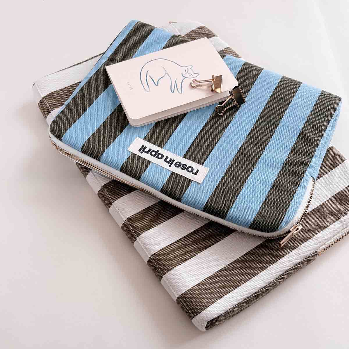 Housse d'iPad - Anouk Rayures Olive / Bleu