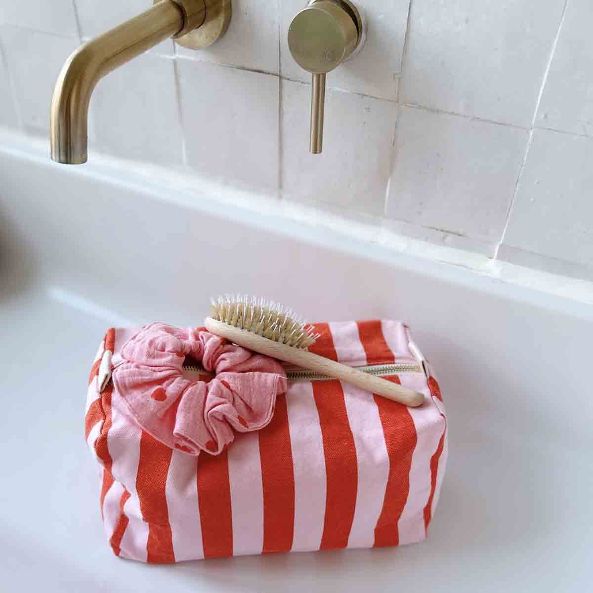 Wash bag - Vic Stripes Candy pink / Red