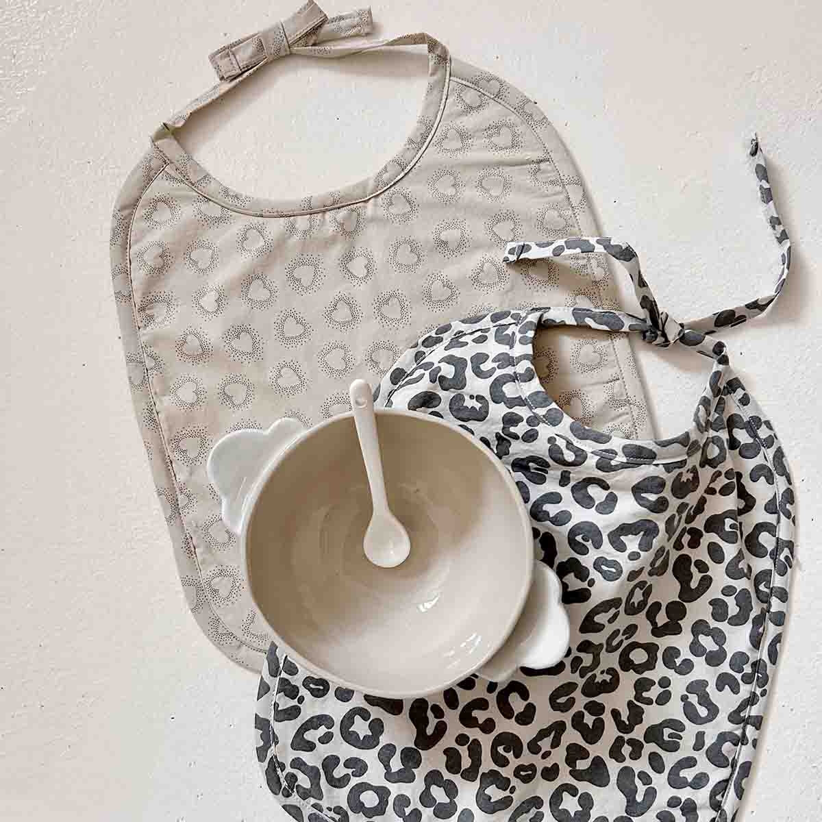 Bib - Anna Graou Greige