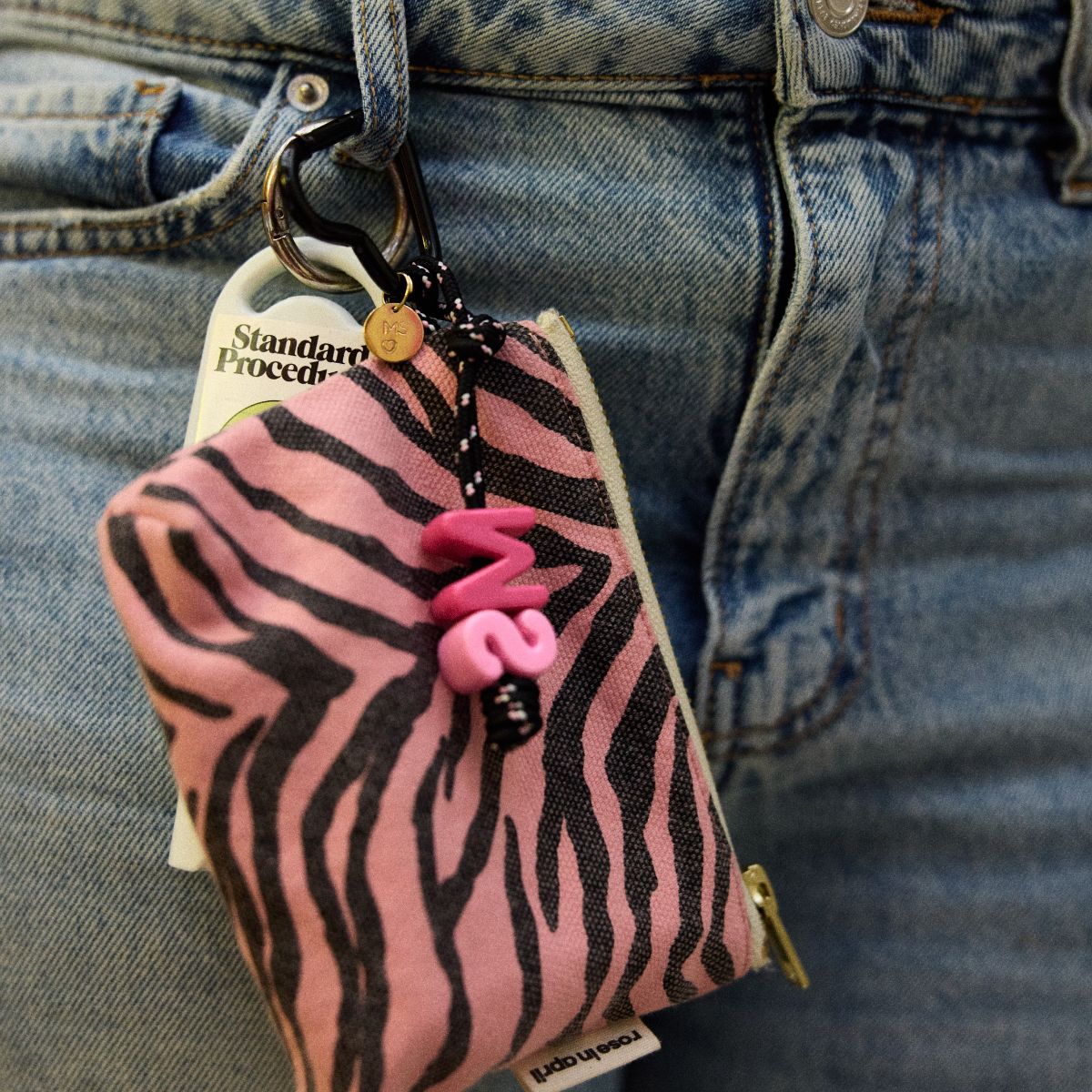 Trousse Zèbre Rose - Marie Starek x Rose in April