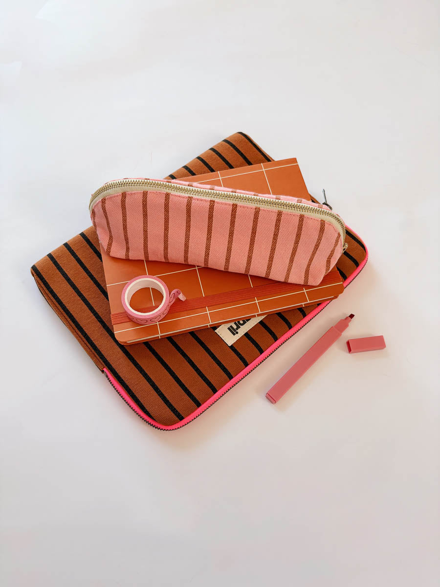 Pencil case - Gaston Tennis stripes Pecan / Strawberry