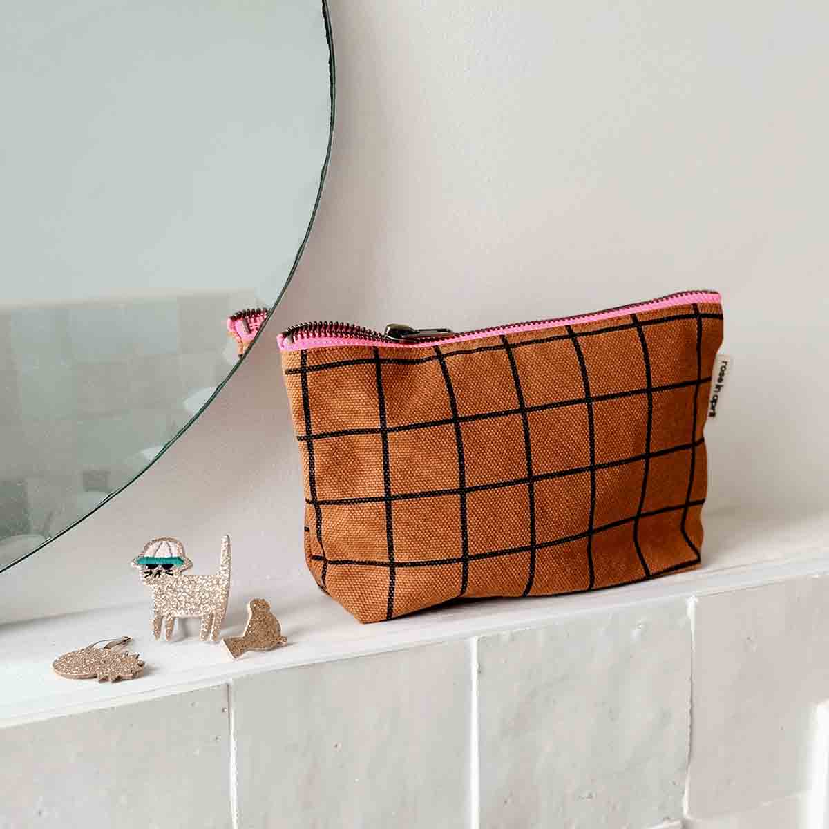 Pouch - Sofia Funky pink Checkerboard