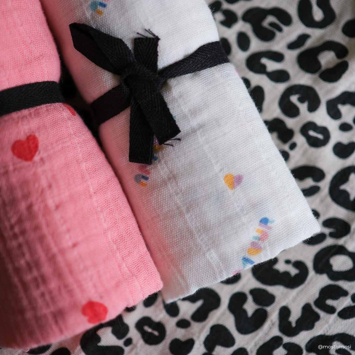 Swaddle - Bianca Flamingo Heart