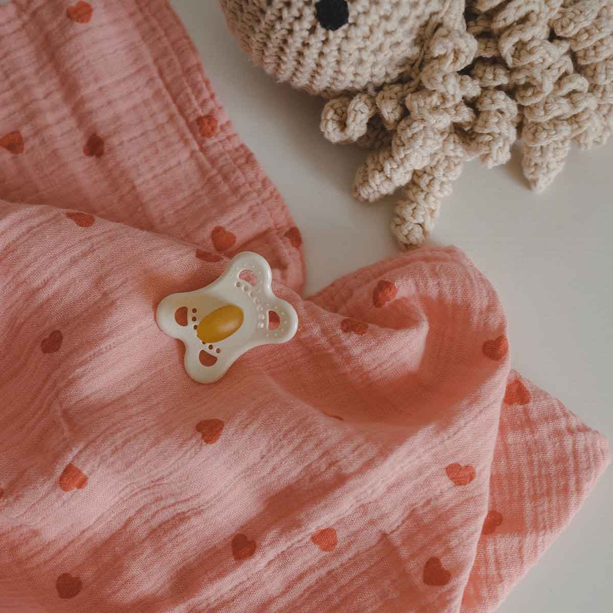 Swaddle - Bianca Flamingo Heart